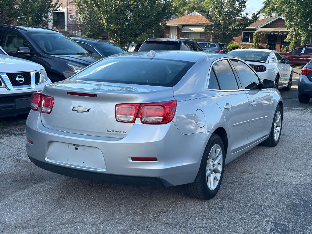 2013 Chevrolet Malibu Image 6