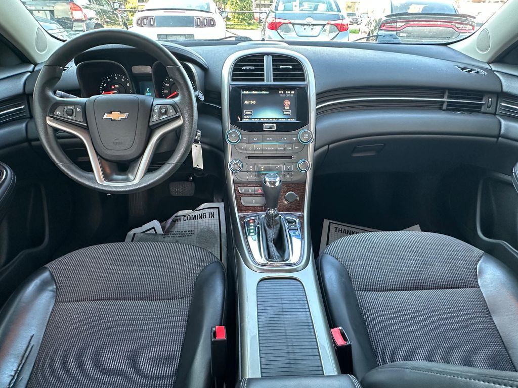2013 Chevrolet Malibu Image 14