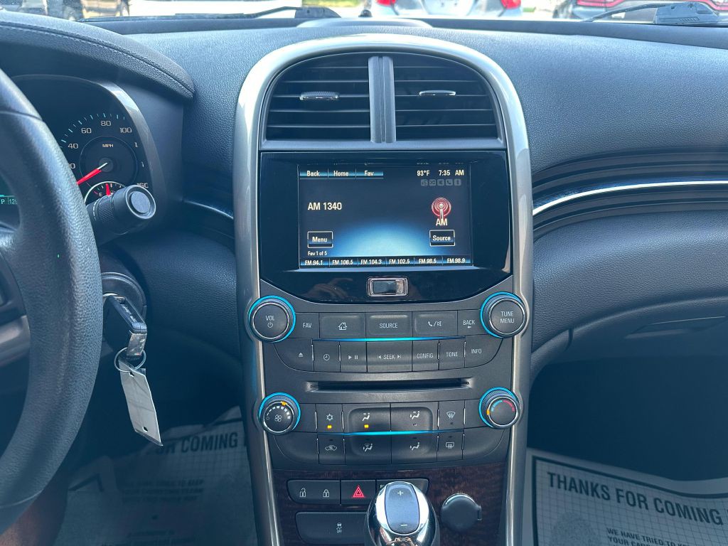2013 Chevrolet Malibu Image 16