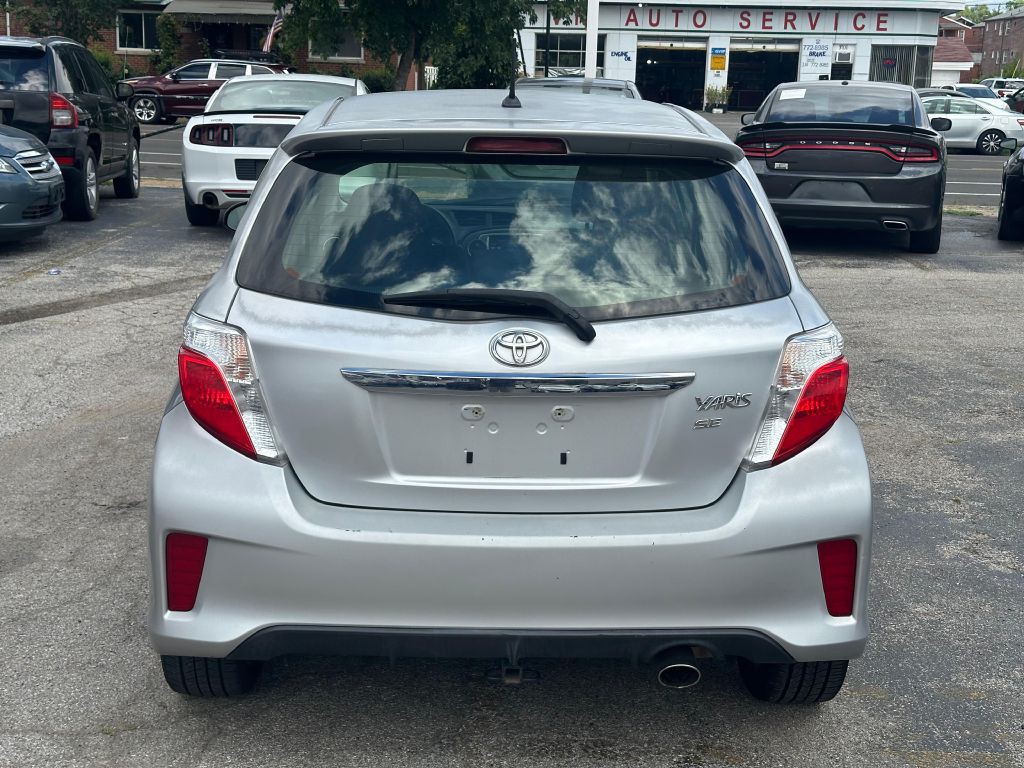 2012 Toyota Yaris Image 7