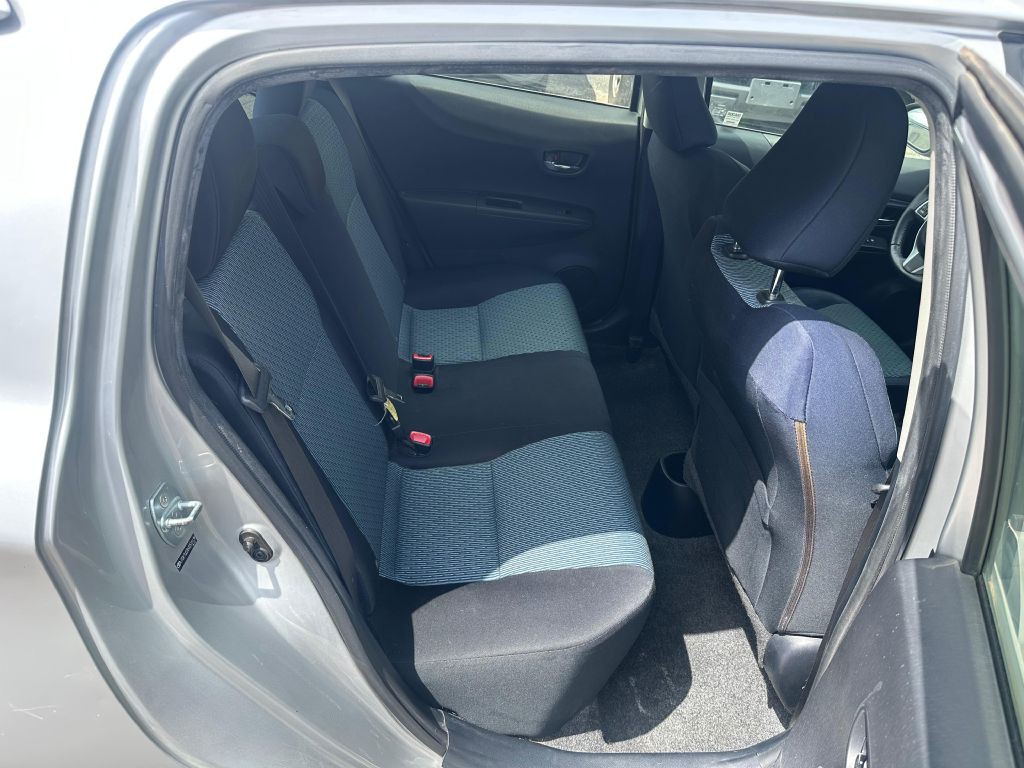 2012 Toyota Yaris Image 19