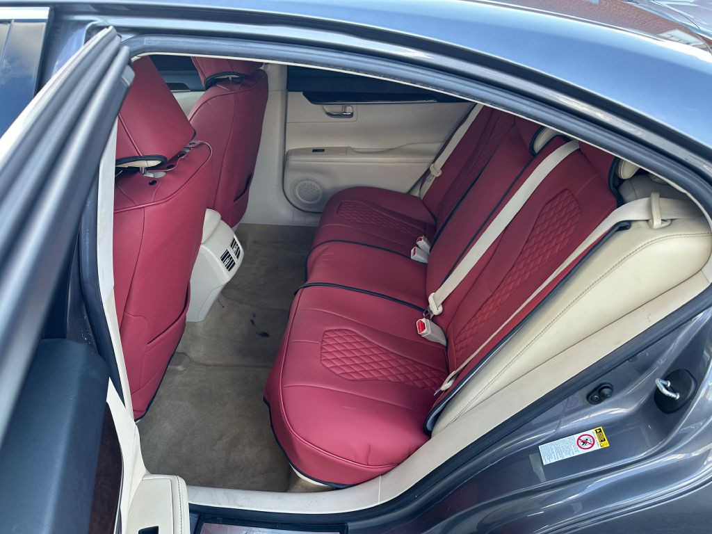 2013 Lexus ES Image 21