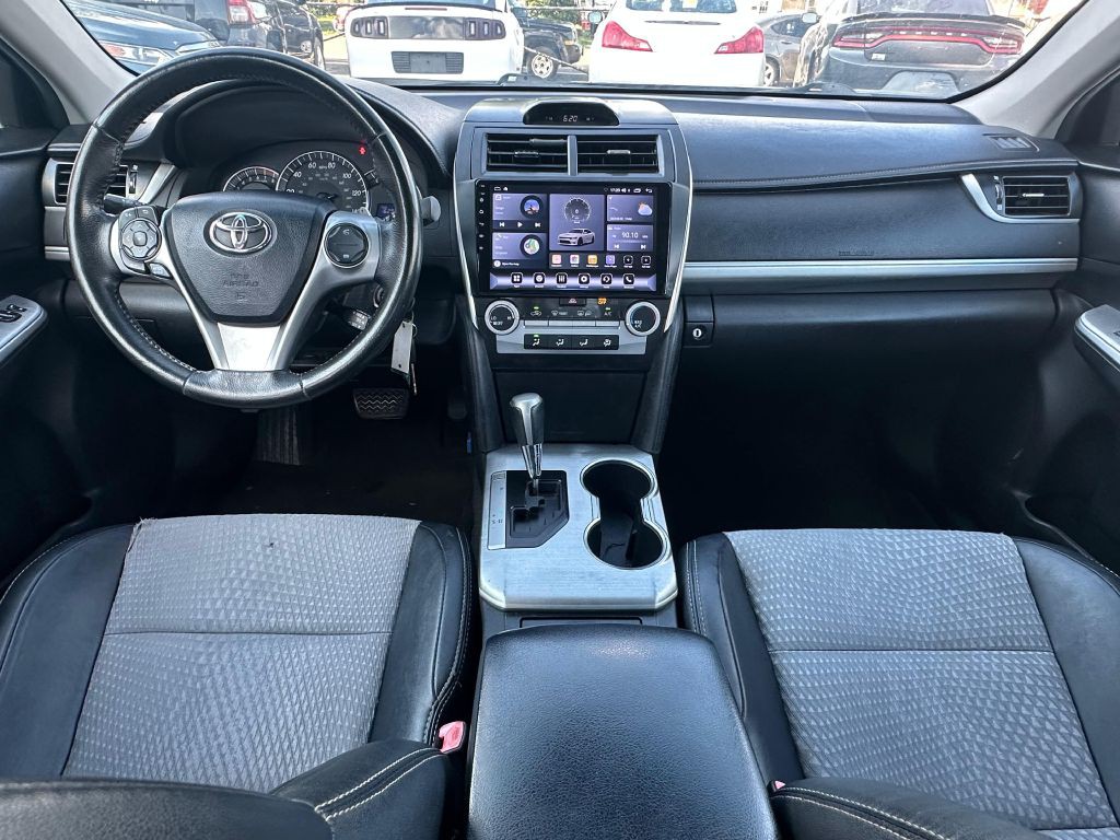 2012 Toyota Camry Image 14