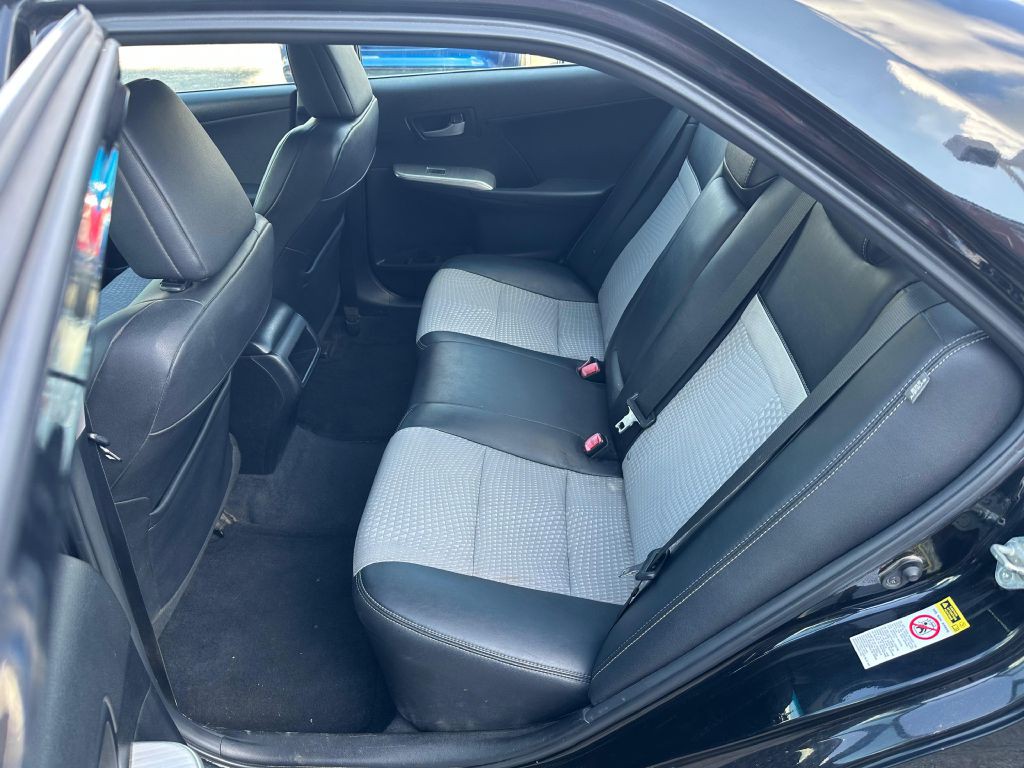 2012 Toyota Camry Image 20