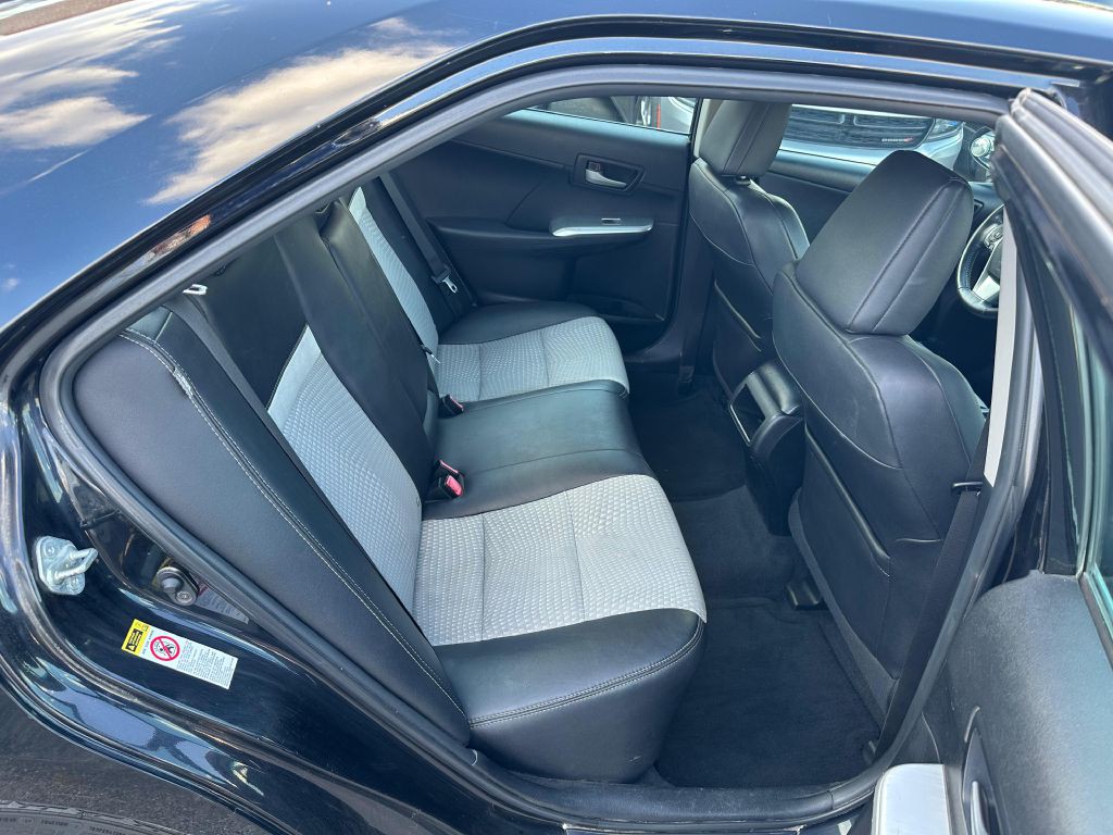 2012 Toyota Camry Image 21