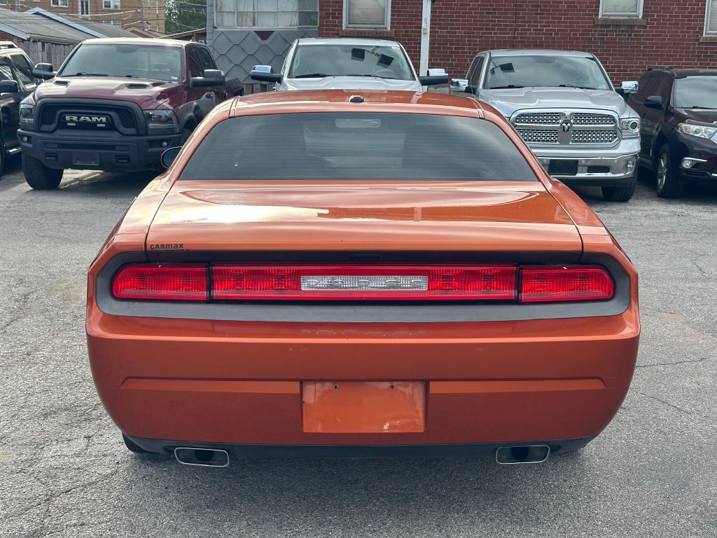 2011 Dodge Challenger Image 7