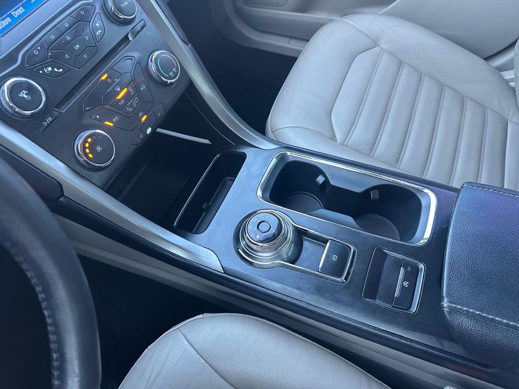 2017 Ford Fusion Image 17