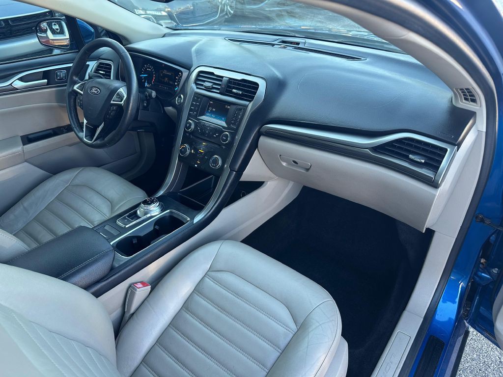 2017 Ford Fusion Image 21