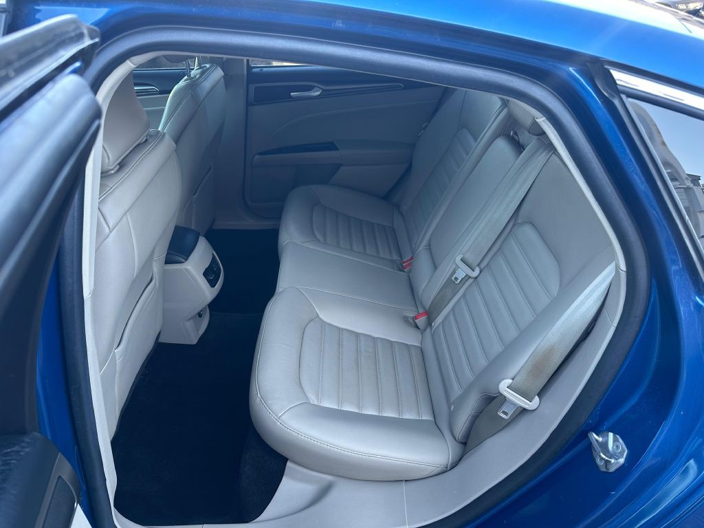 2017 Ford Fusion Image 22