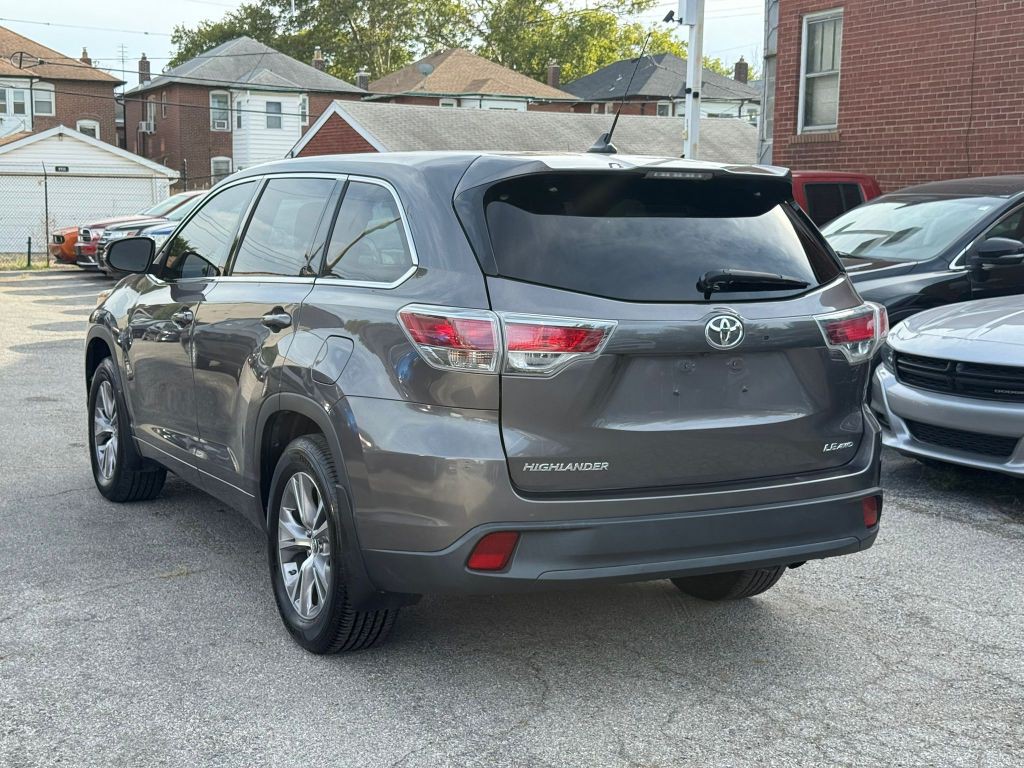 2016 Toyota Highlander Image 5