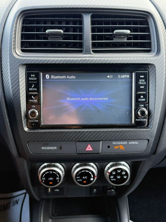 2021 Mitsubishi Outlander Image 14