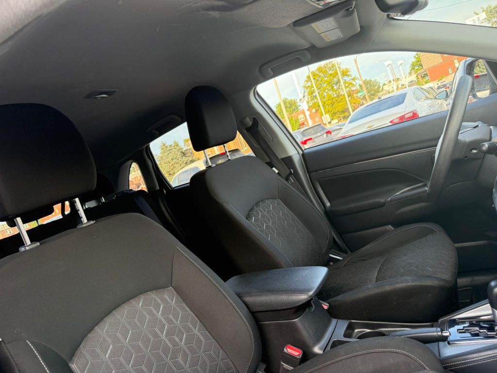 2021 Mitsubishi Outlander Image 18