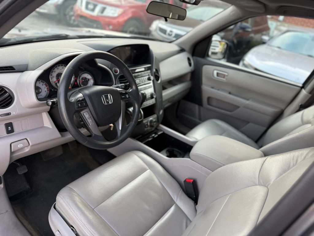 2015 Honda Pilot Image 12
