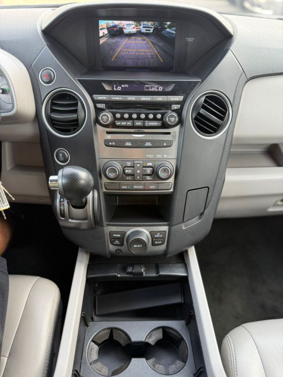 2015 Honda Pilot Image 14