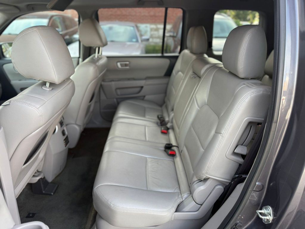 2015 Honda Pilot Image 20