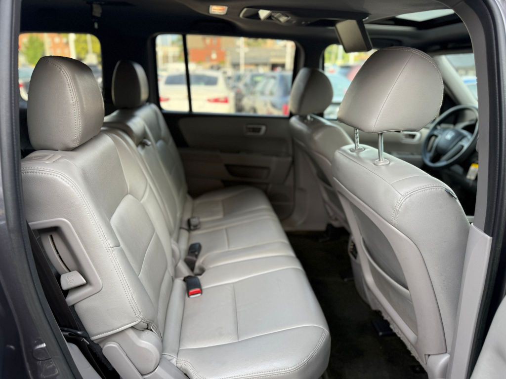 2015 Honda Pilot Image 23