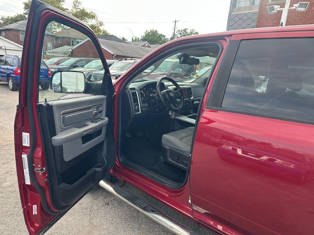 2014 RAM 1500 Image 9