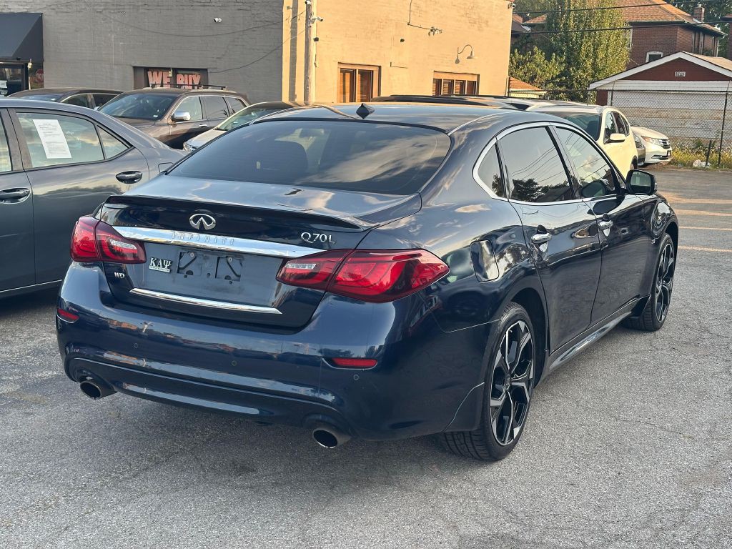 2015 INFINITI Q70 Image 6