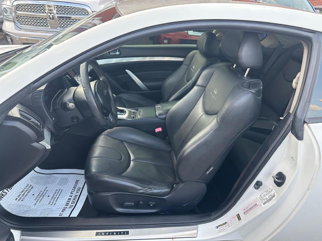 2013 INFINITI G37 Image 10
