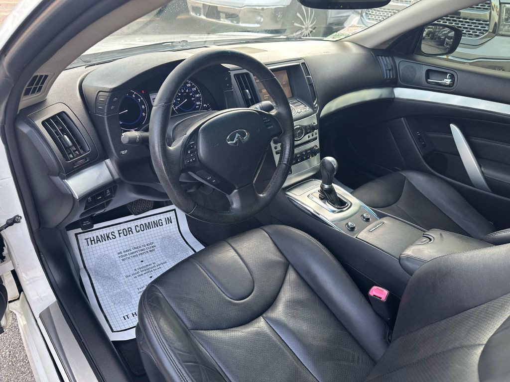 2013 INFINITI G37 Image 11