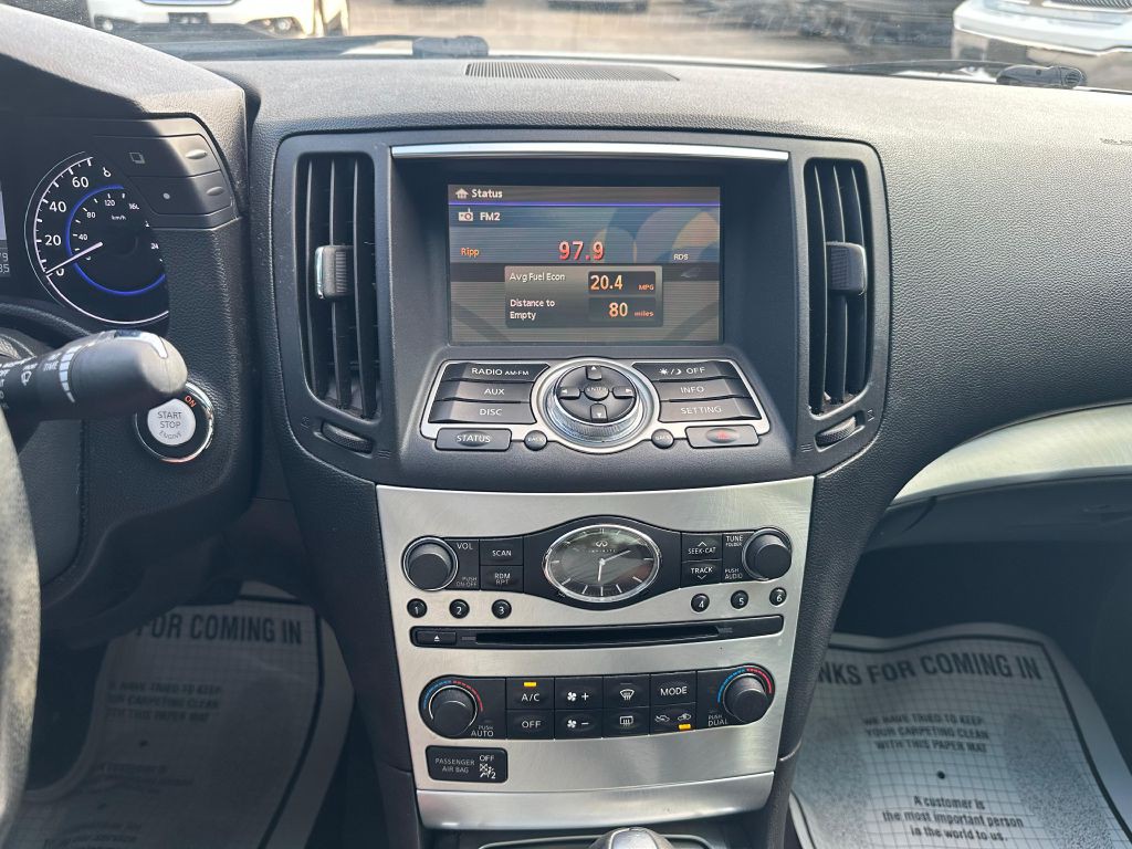 2013 INFINITI G37 Image 16