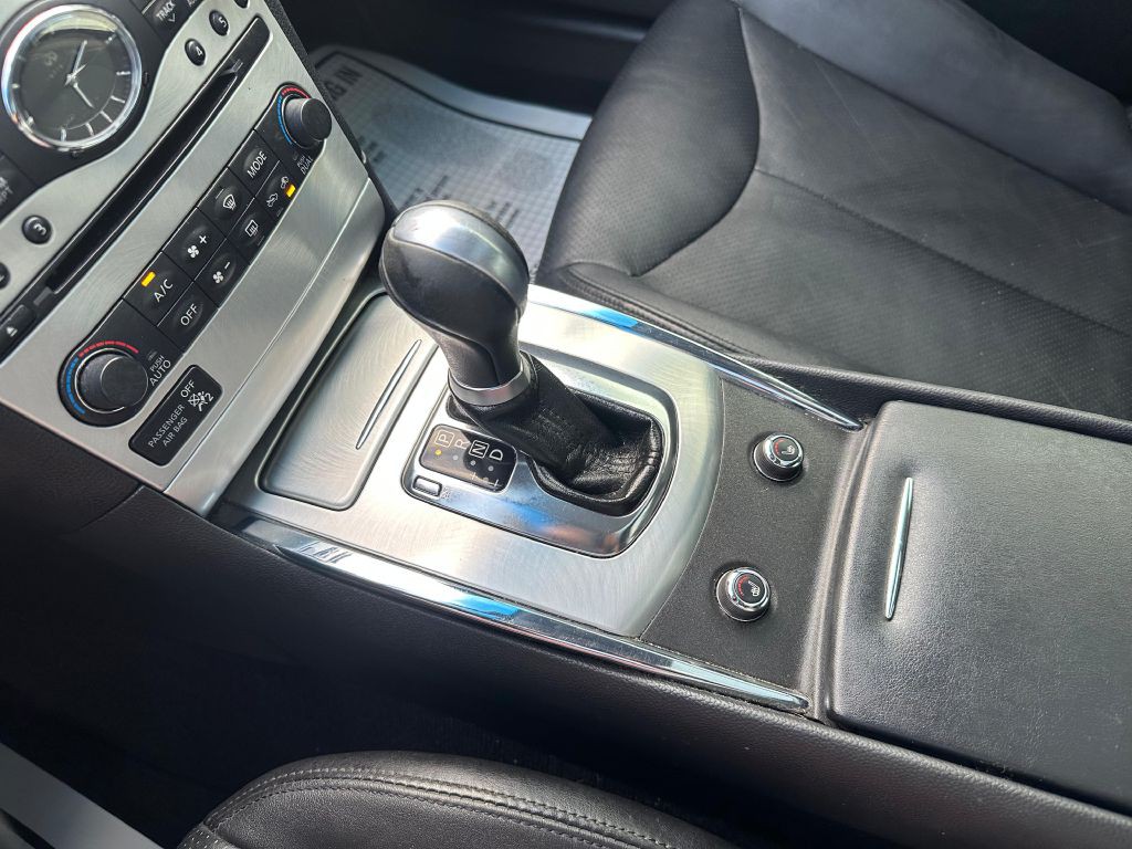 2013 INFINITI G37 Image 17