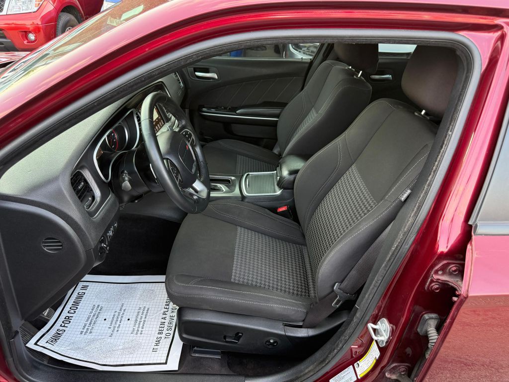 2017 Dodge Charger Image 11