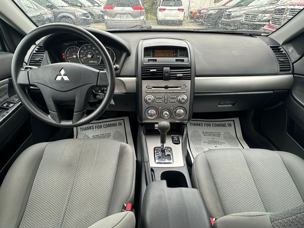 2010 Mitsubishi Galant Image 14