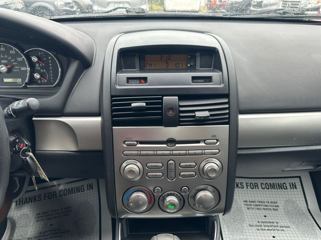 2010 Mitsubishi Galant Image 16