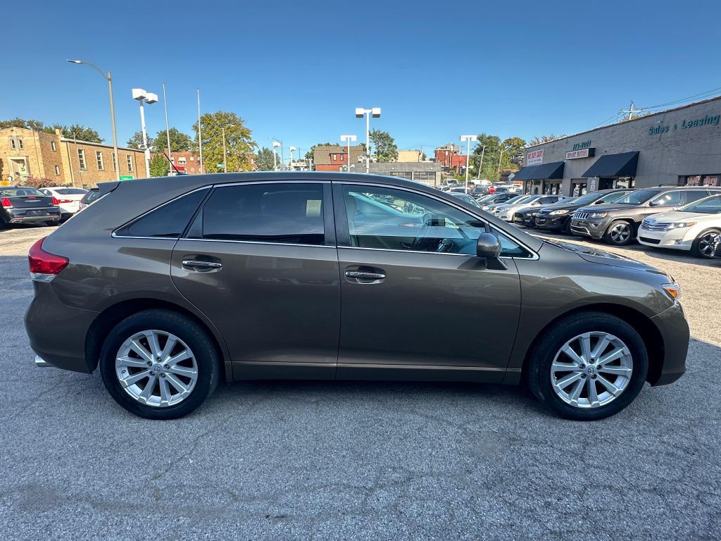 2011 Toyota Venza Image 4