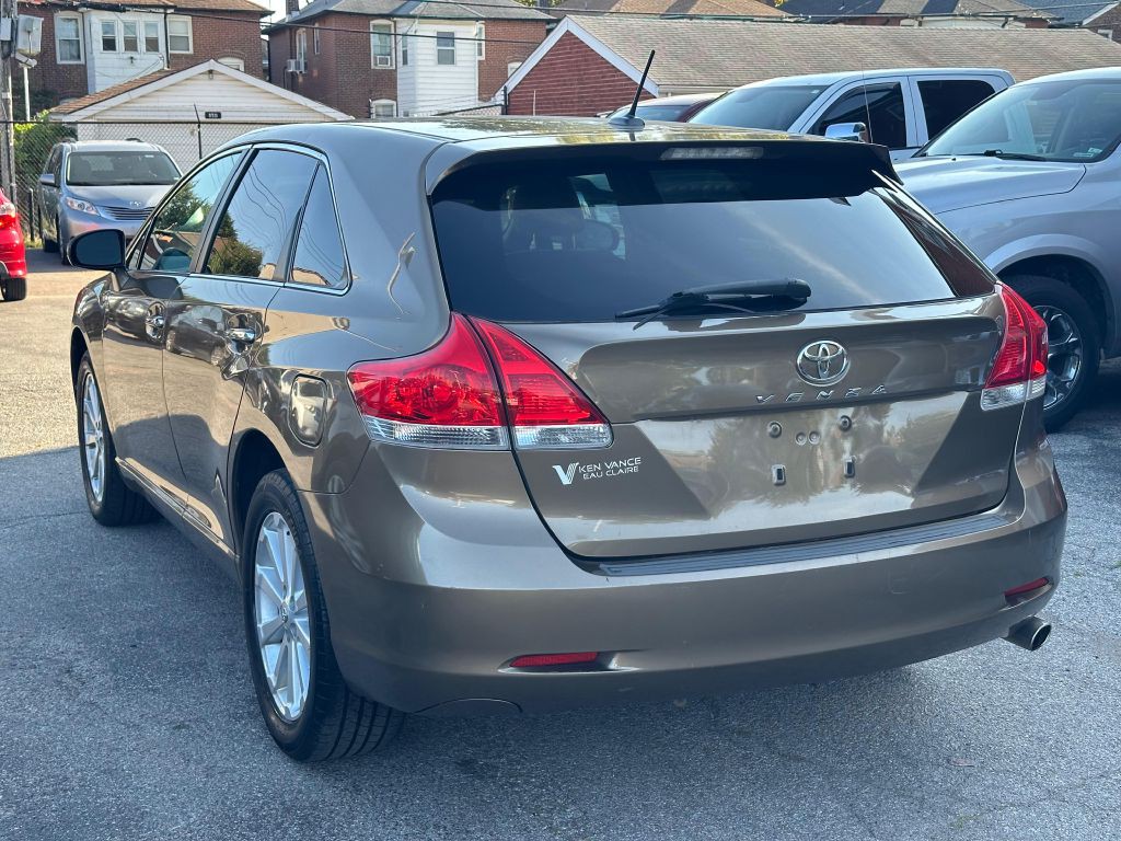 2011 Toyota Venza Image 8