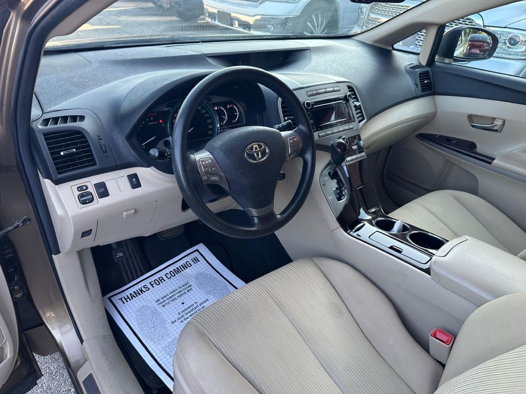 2011 Toyota Venza Image 11