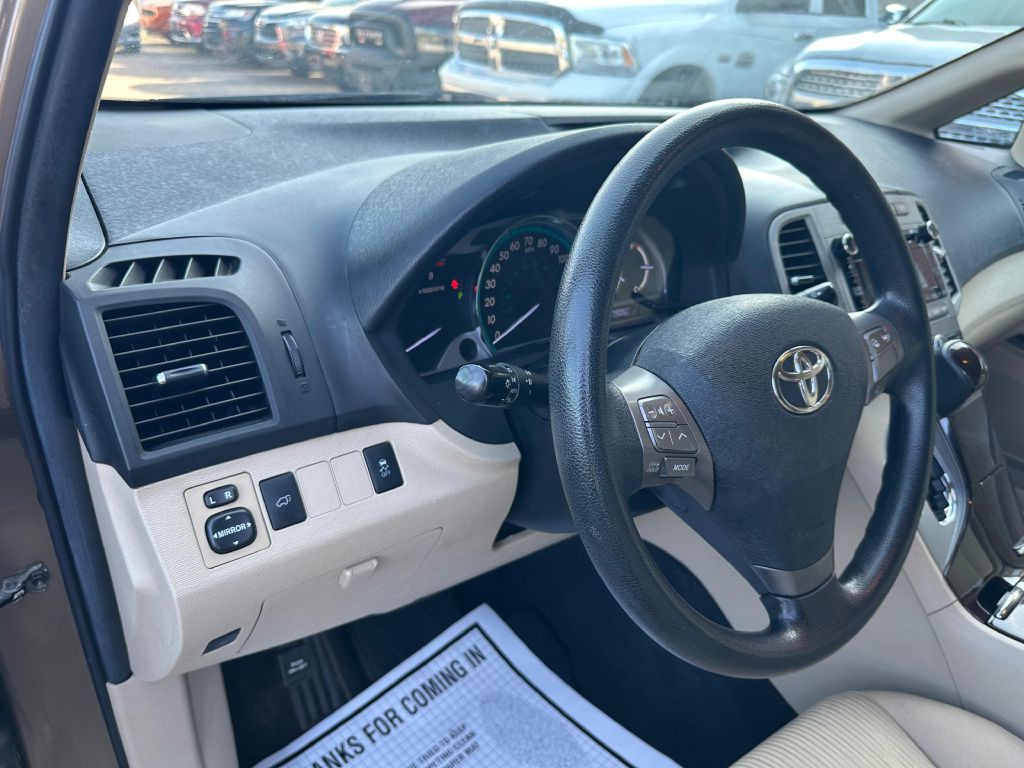 2011 Toyota Venza Image 14