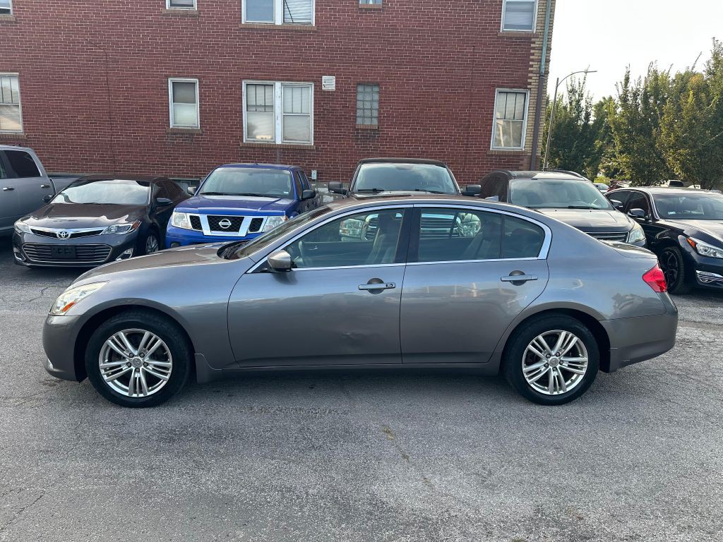 2010 INFINITI G37 Image 5