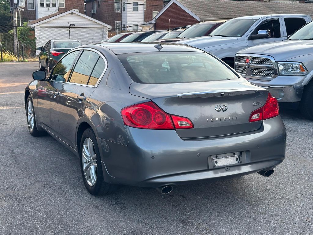 2010 INFINITI G37 Image 7