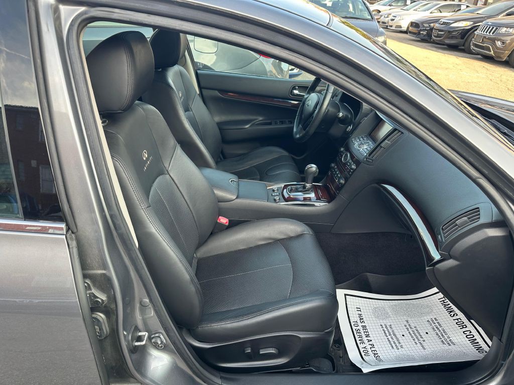 2010 INFINITI G37 Image 12