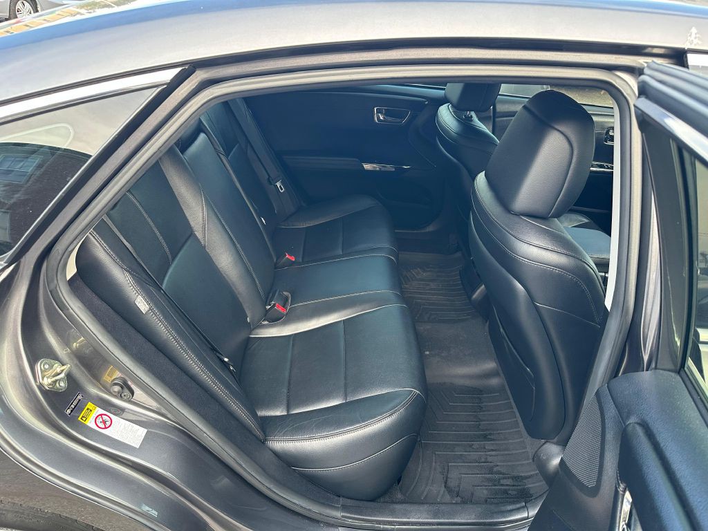 2014 Toyota Avalon Image 19