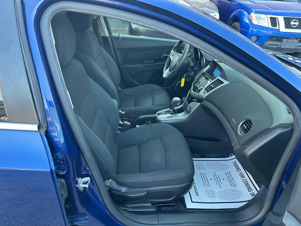 2012 Chevrolet Cruze Image 17