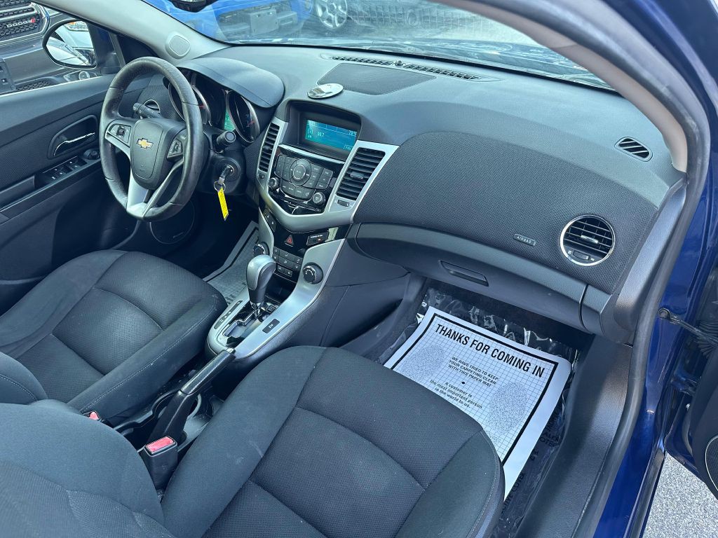 2012 Chevrolet Cruze Image 18