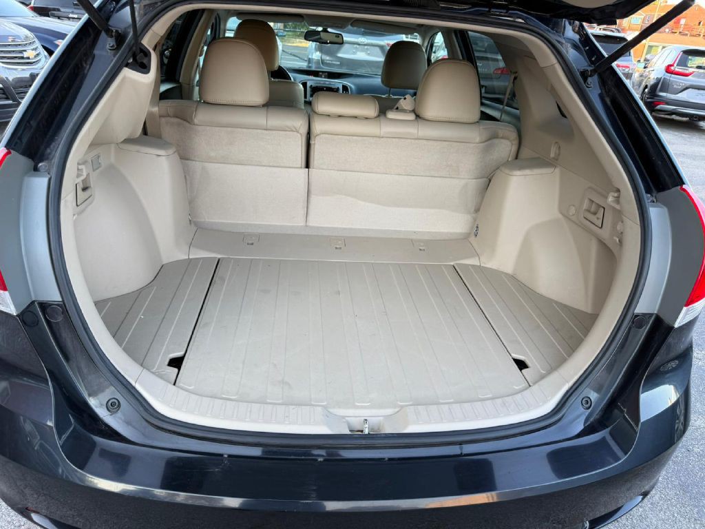 2012 Toyota Venza Image 8