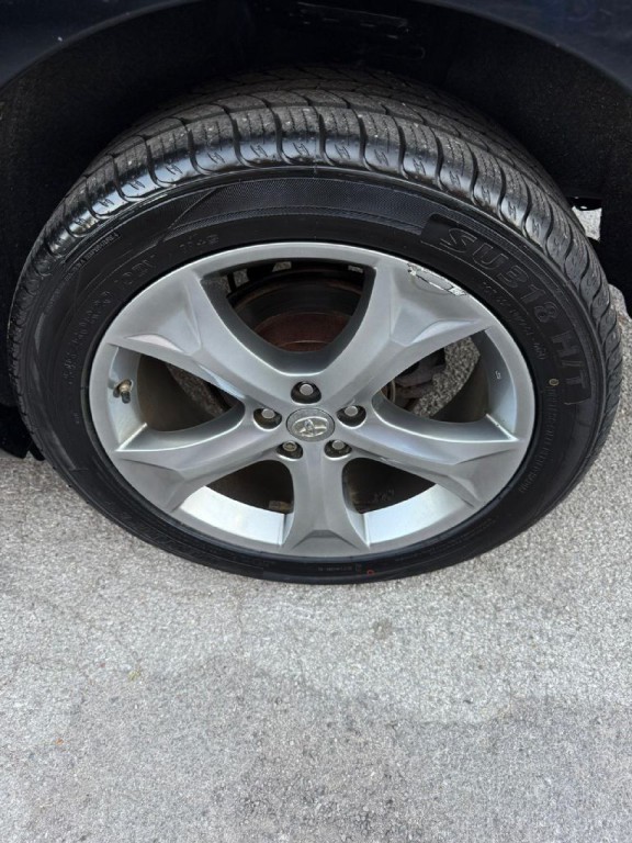 2012 Toyota Venza Image 24