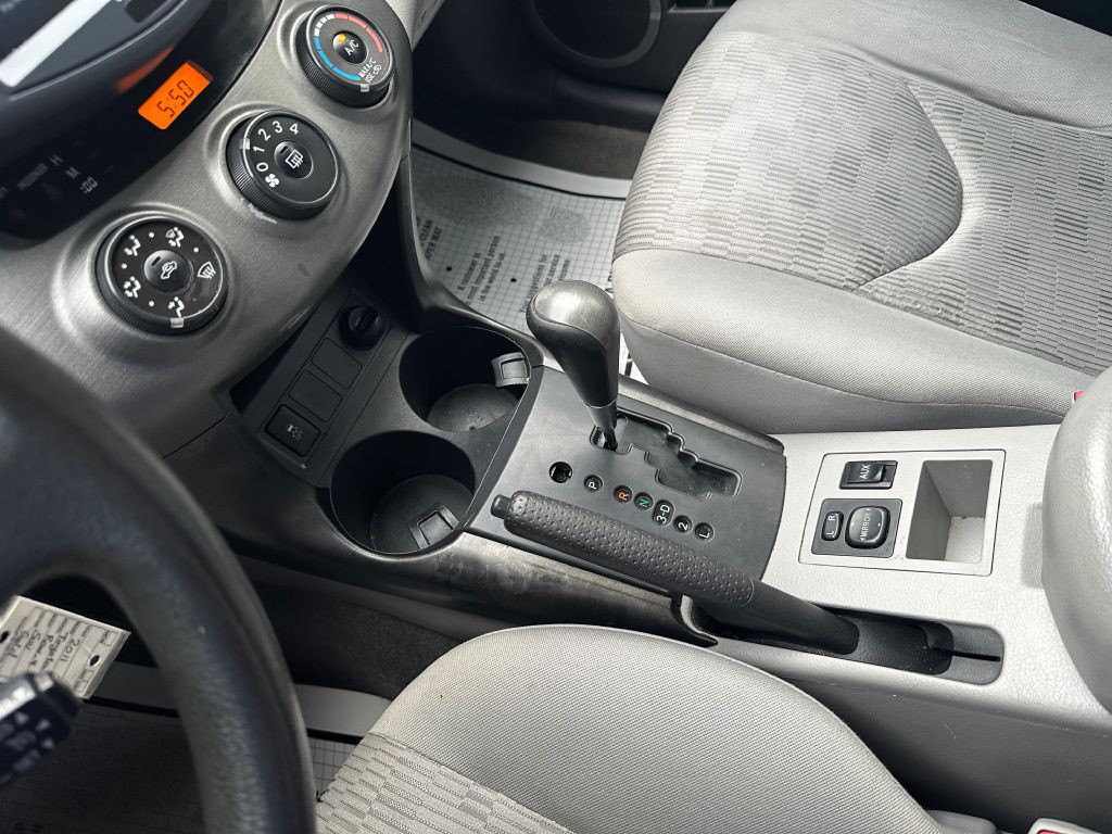 2011 Toyota Rav4 Image 17