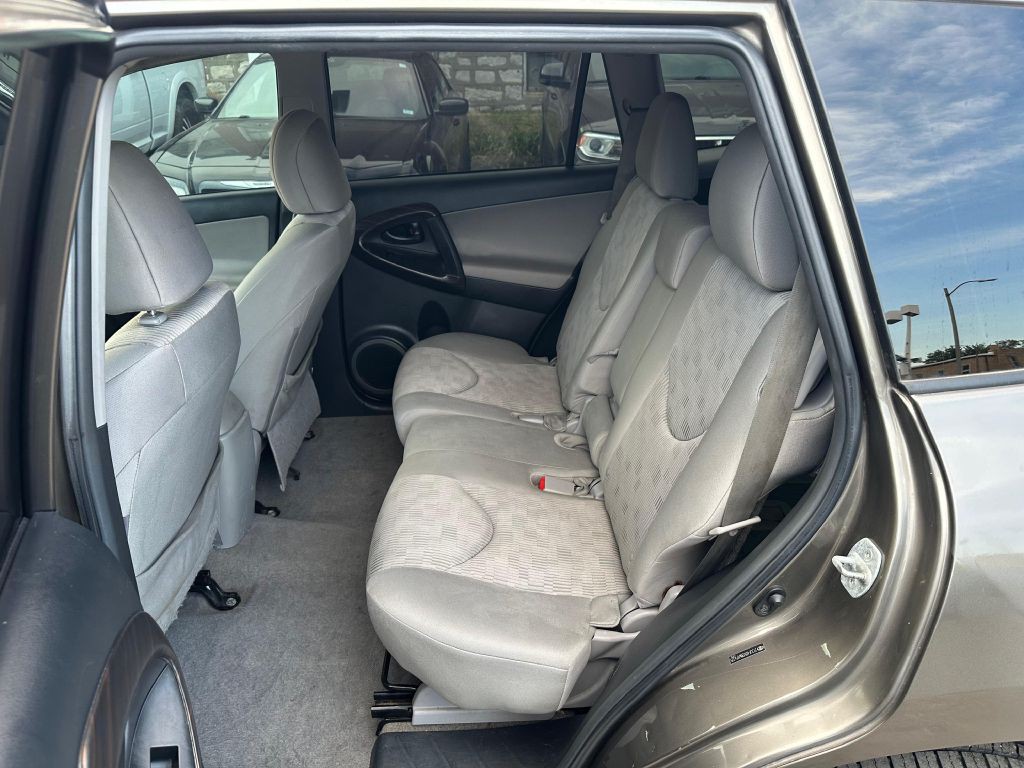 2011 Toyota Rav4 Image 20