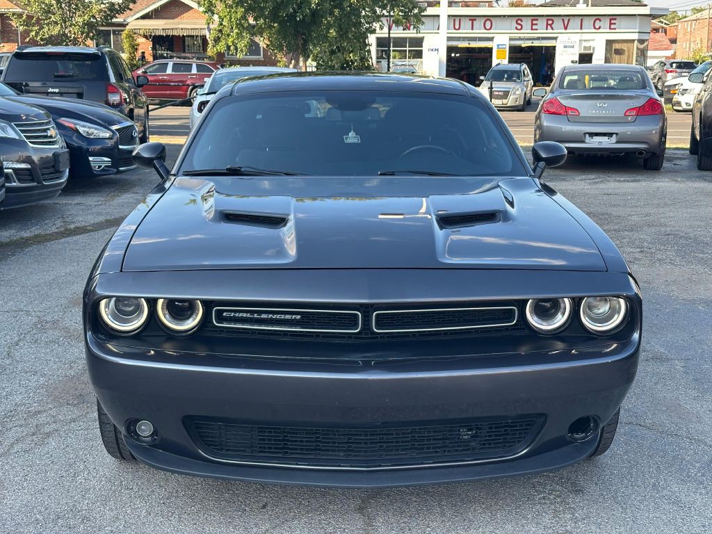 2021 Dodge Challenger Image 2