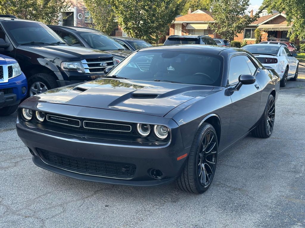 2021 Dodge Challenger Image 3