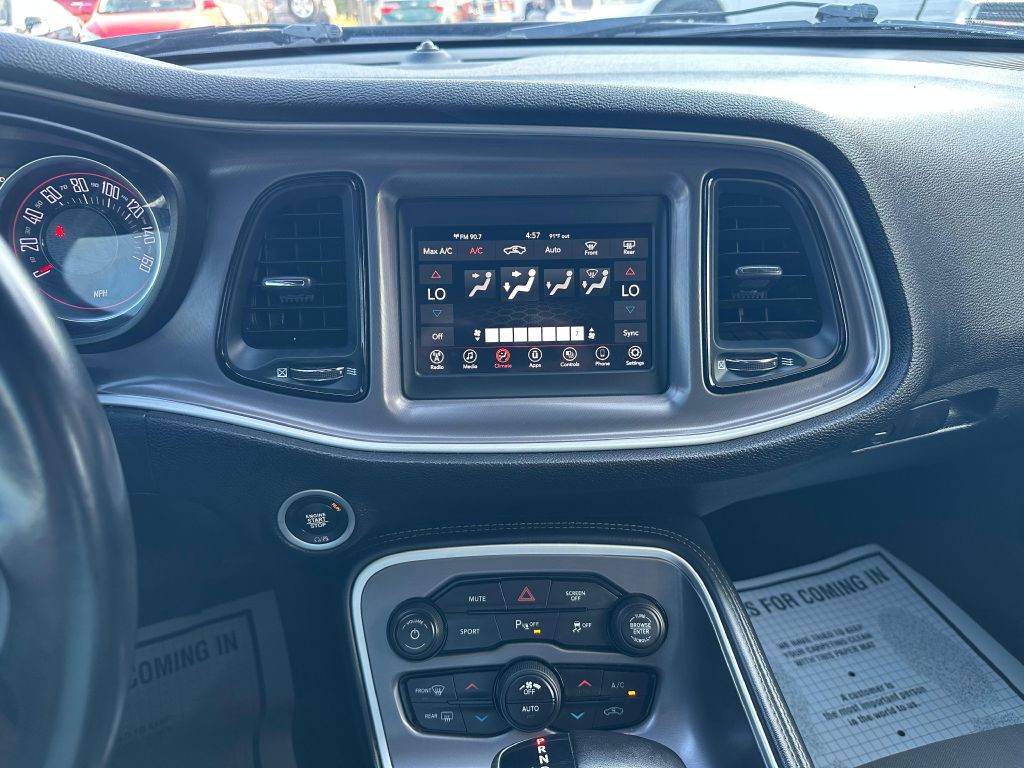 2021 Dodge Challenger Image 16