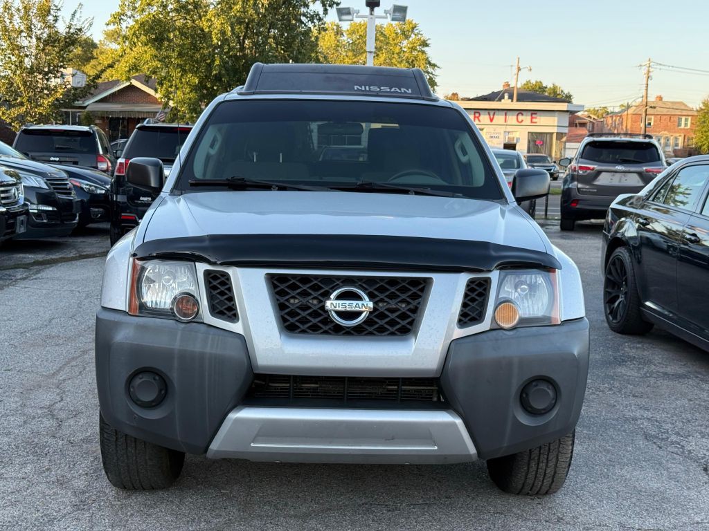 2014 Nissan Xterra Image 2
