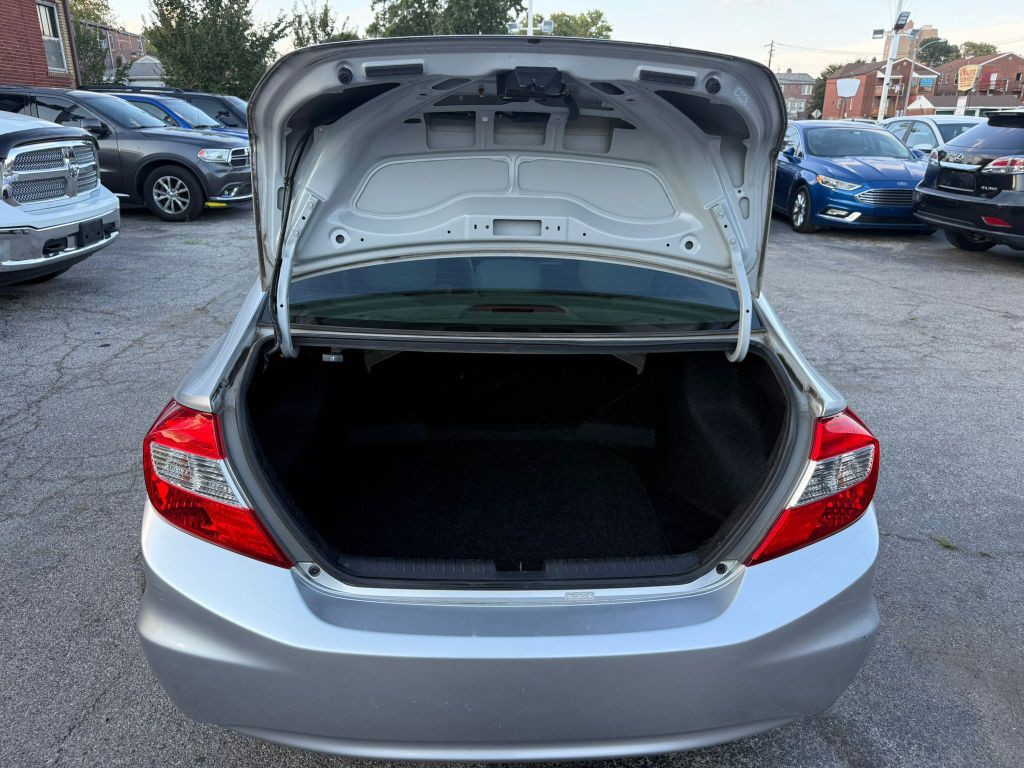 2012 Honda Civic Image 8