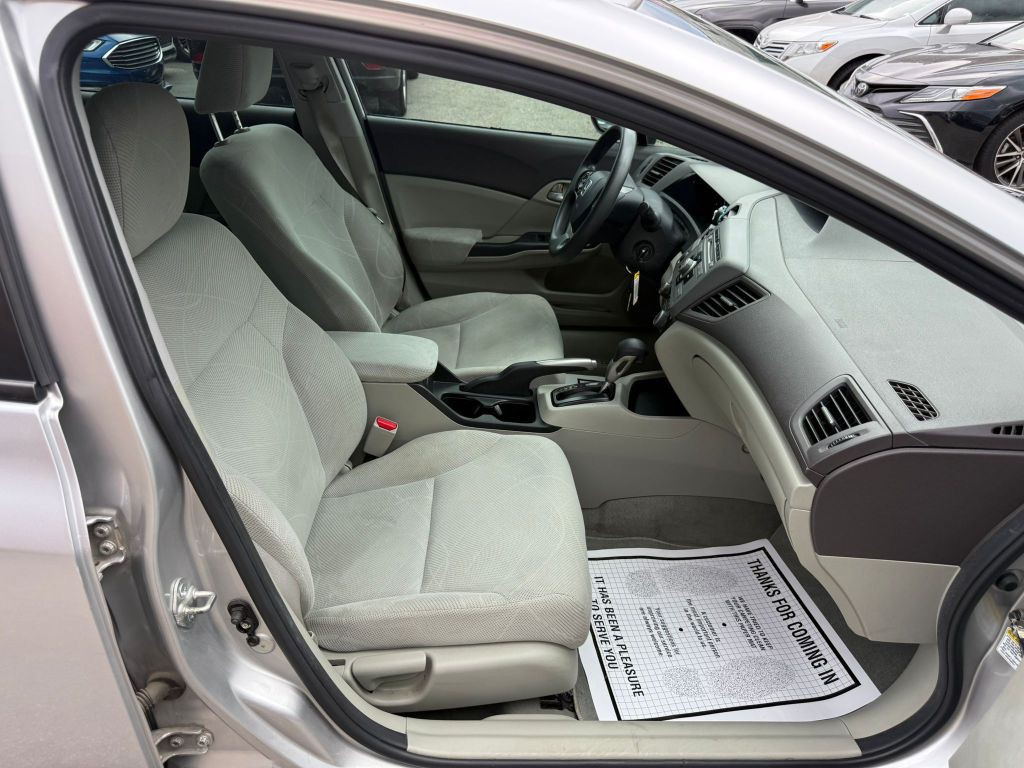2012 Honda Civic Image 17