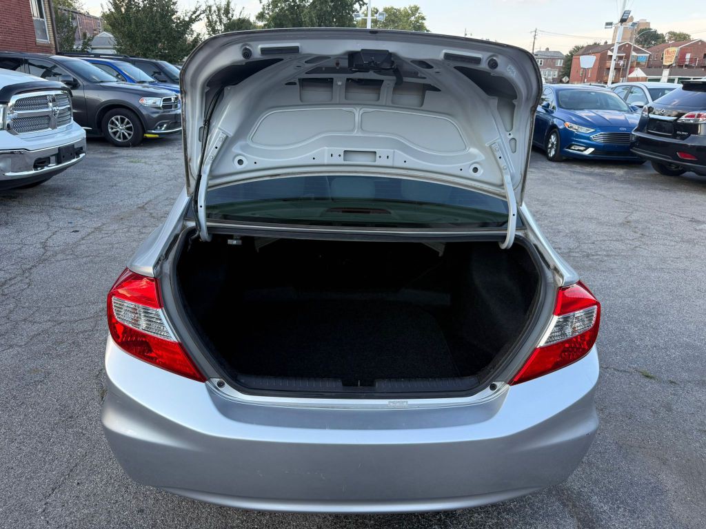 2012 Honda Civic Image 24